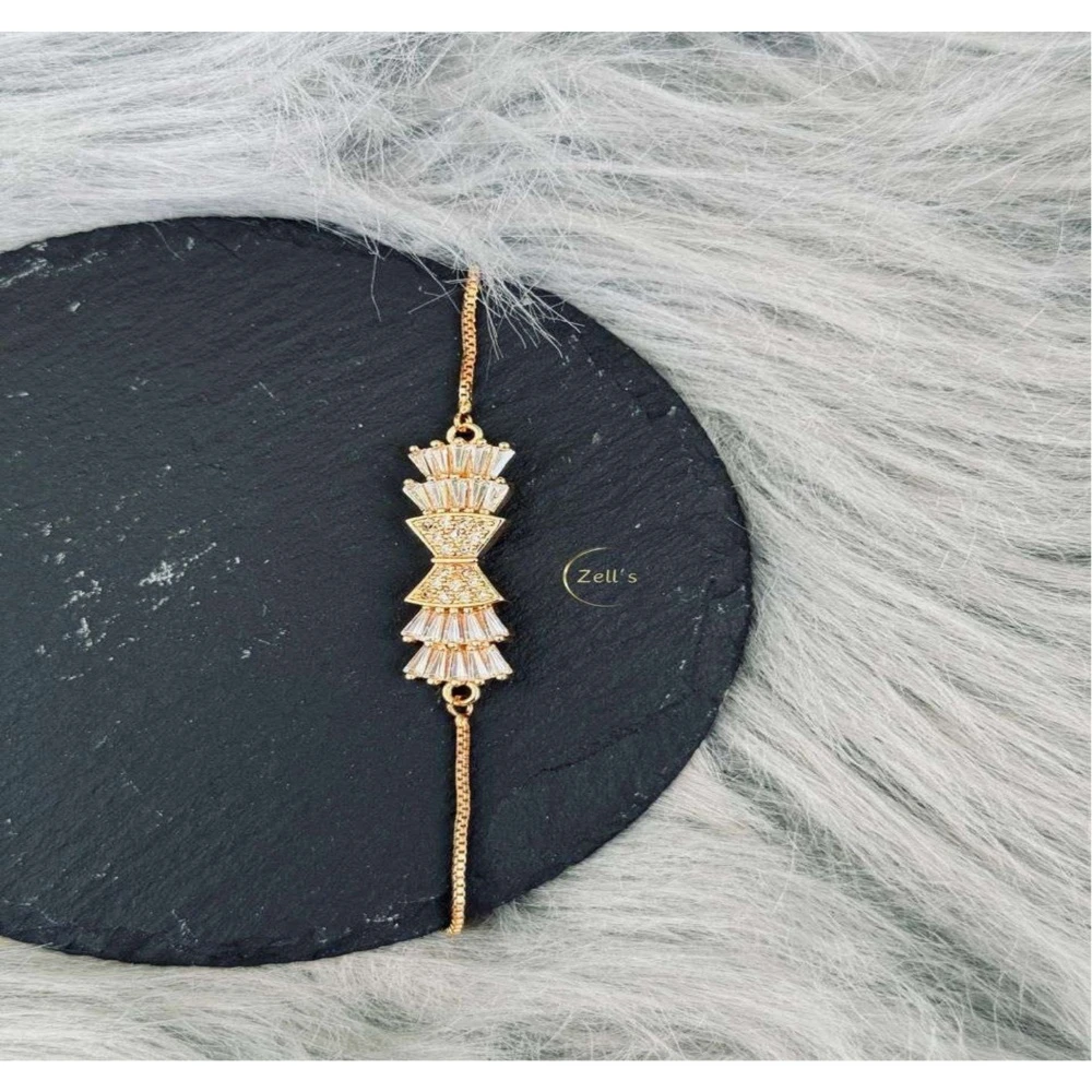 Zell’s Luxe Tapered Crystal Fan Bracelet – Gold Plated Elegance