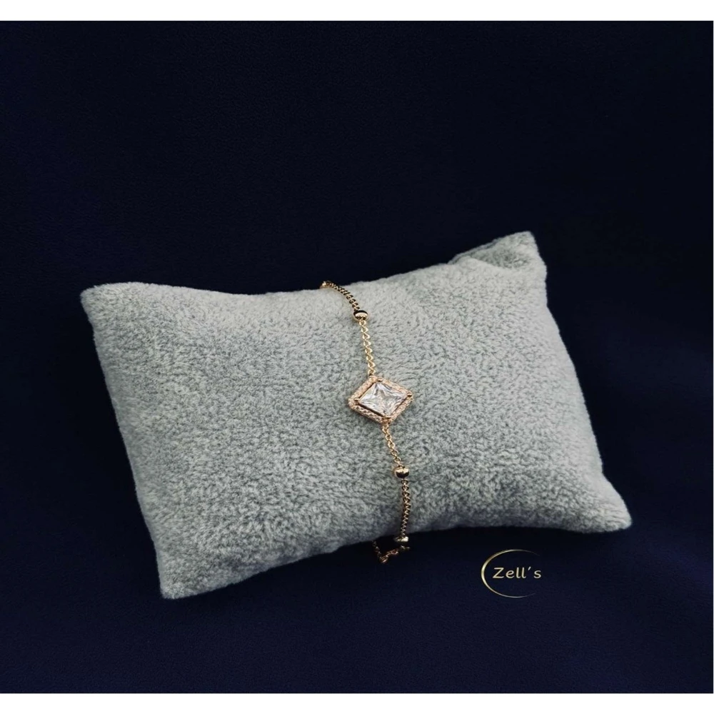 Zell’s Solitaire Princess Cut Chain Bracelet – Gold Elegance