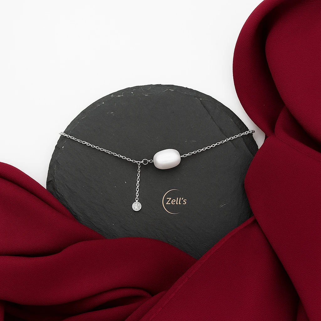 Zell’s Classic Oval Pearl Bracelet – Minimal Silver Chain Design