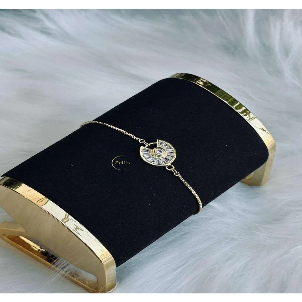 Zell’s Half Halo Crystal Bracelet – Adjustable Gold Chain Design
