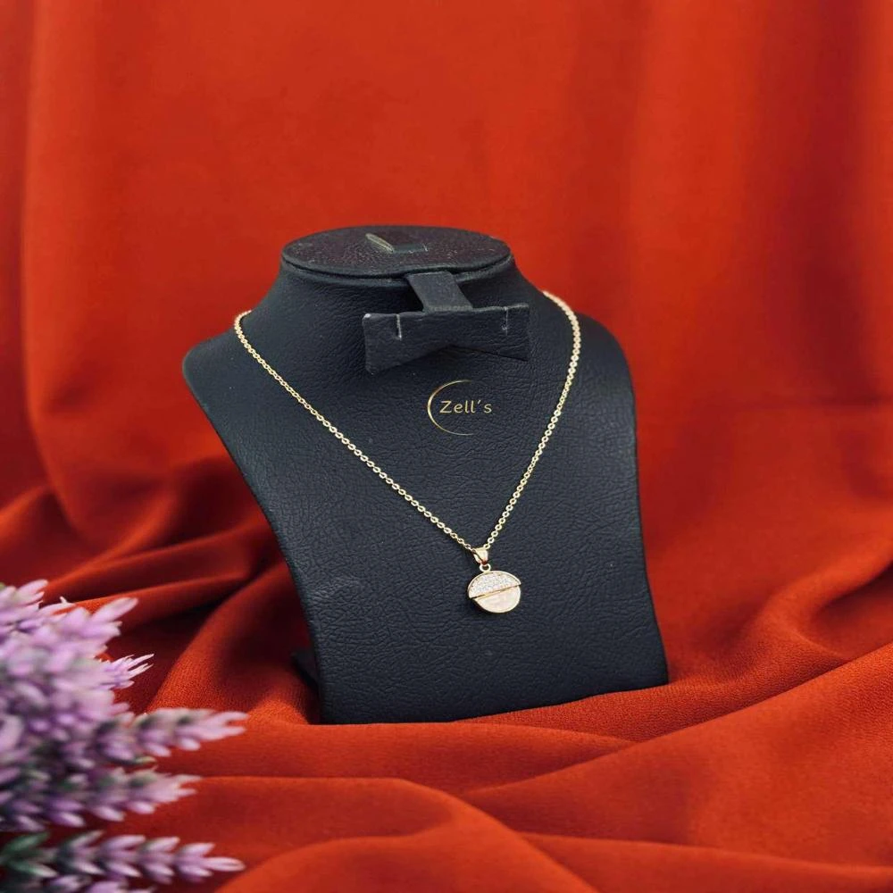 Zell’s Gold Acorn Pendant Necklace – Minimalist Charm Chain